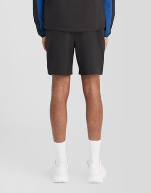 Lyle & Scott Shorts panelled shorts in y393 jet black/ navy peony