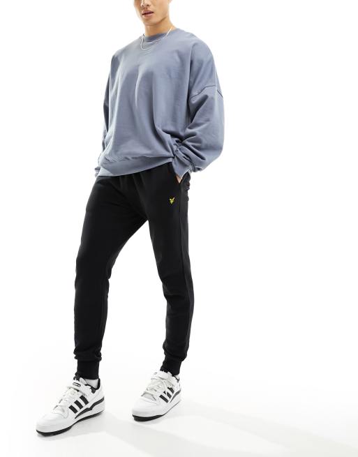 Lyle & Scott slim fit joggers in jet black   , 3 of 5
