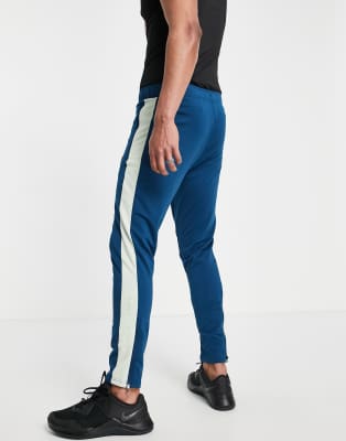 lyle and scott tech track pants
