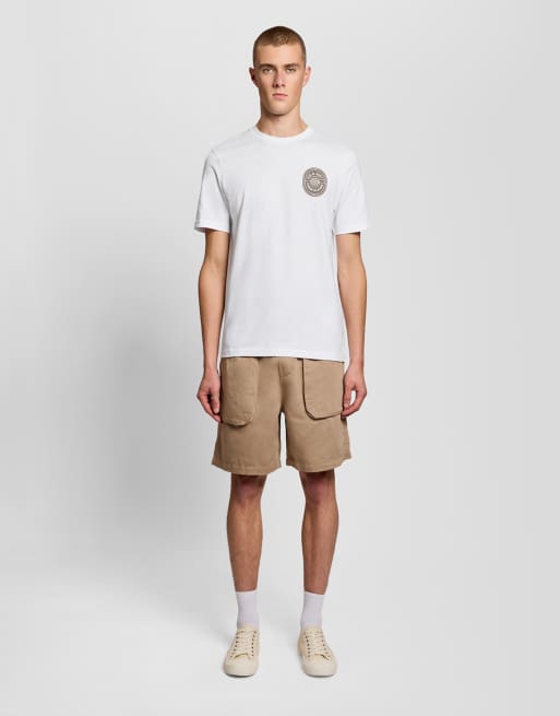 Lyle & Scott Ss t-shirts borders label graphic t-shirt in 626 white, 2 of 4