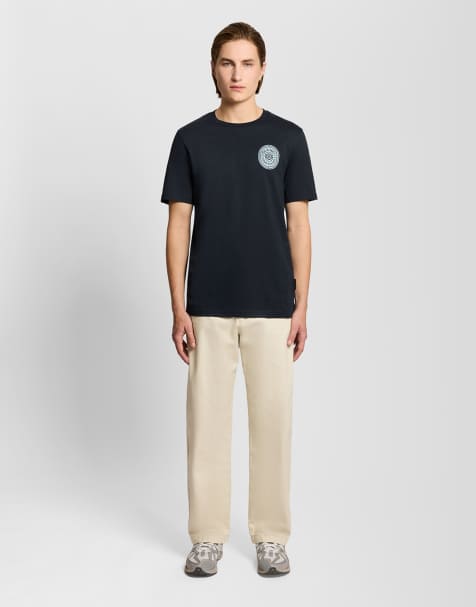 Lyle & Scott Ss t-shirts borders label graphic t-shirt in z271 dark navy