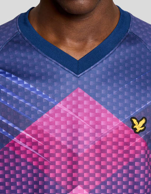 Lyle & Scott Ss t-shirts chevron printed football t-shirt in x856 navy peony, 3 of 6