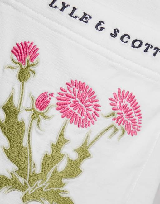 Lyle & Scott Ss t-shirts floral embroidered t-shirt in 626 white, 5 of 5
