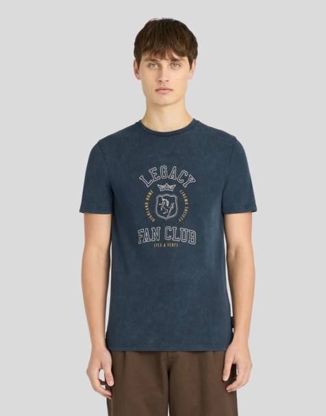 Lyle & Scott Ss t-shirts washed fan club graphic t-shirt in z271 dark navy - view 1