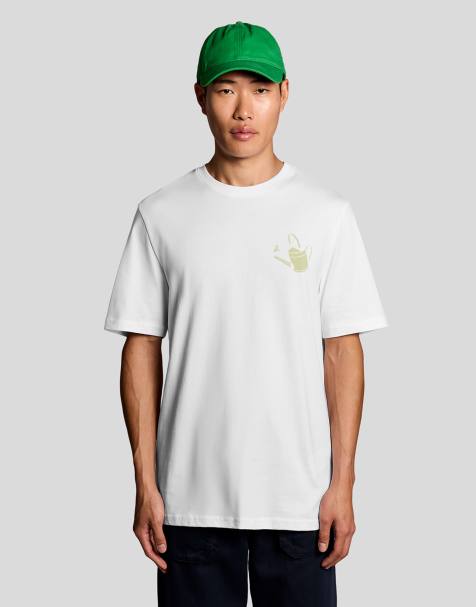 Lyle & Scott Ss t-shirts watering can graphic t-shirt in 626 white - view 1