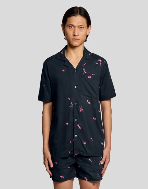 Lyle & Scott Ss woven shirts goldfish resort shirt in y157 dark navy/ hot pink - view 1
