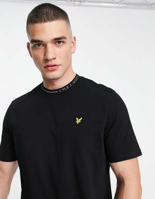 lyle & scott - svart t-shirt med rund halsringning och logga-svart/a