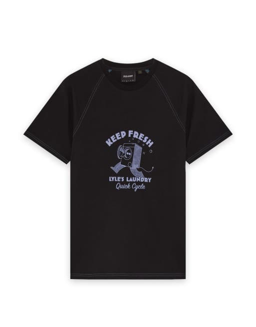 Lyle & Scott - T-shirt a maniche corte con stampa "Keep Fresh" nero corvino/blu bolla, 5 di 5