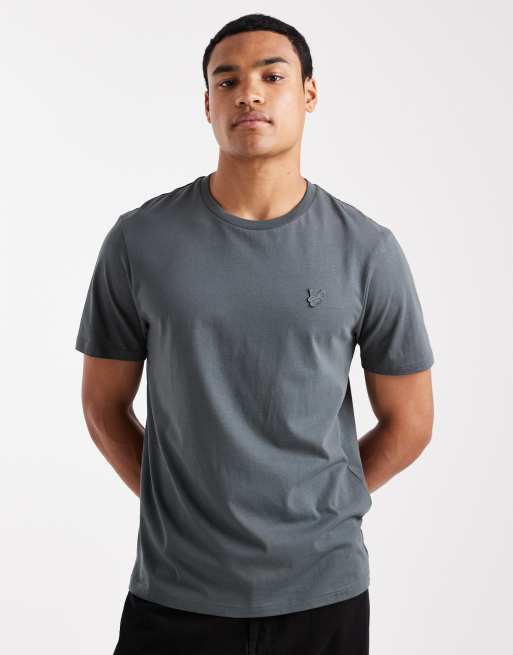Lyle & Scott  tonal eagle t-shirt in  black water 