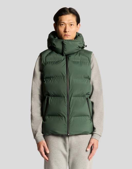 Lyle & Scott welded puffer gilet in  dark pine - MGREEN