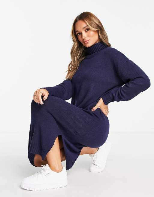  M Lounge cosy longline maxi dress in french navy, 2 of 4