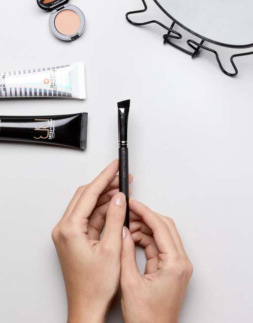 MAC - 106S - Pinceau correcteur biseauté, 2 de 4