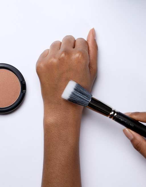 MAC - 187S - Pinceau visage double fibre, 4 de 4