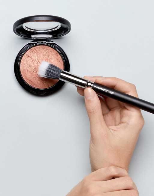 MAC 188S Small Duo Fibre Face Brush | ASOS