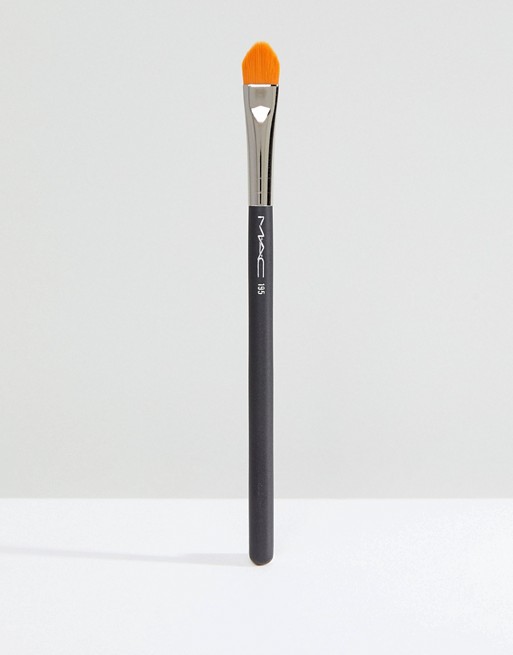MAC 195 Concealer Brush