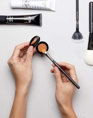 mac flat concealer brush