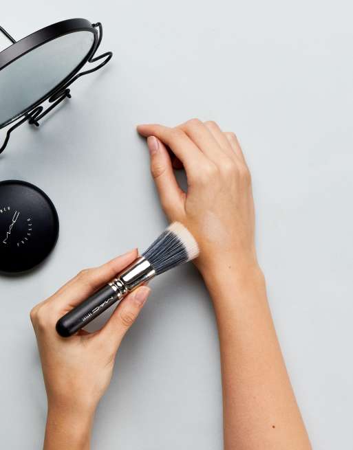 MAC – Blot – Kompaktpuder, 2 av 4