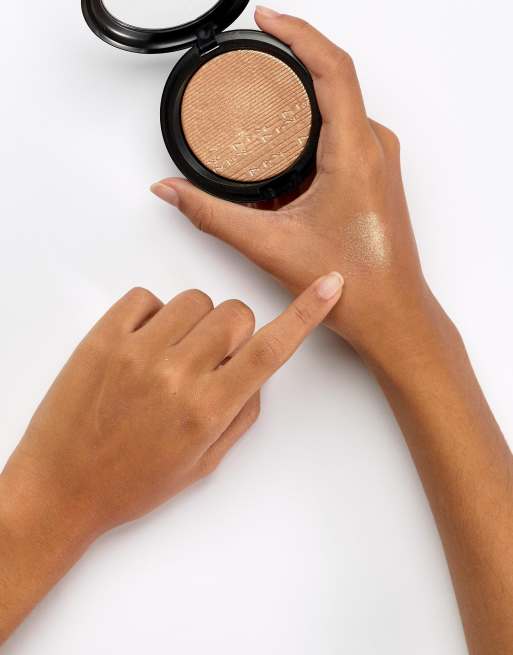 MAC ekstra dimension hudfinish - Whisper of Guilt, 4 af 4