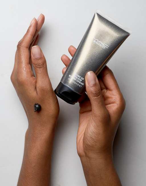 MAC - Mineralize - Esfoliante alla cenere vulcanica, 2 di 4