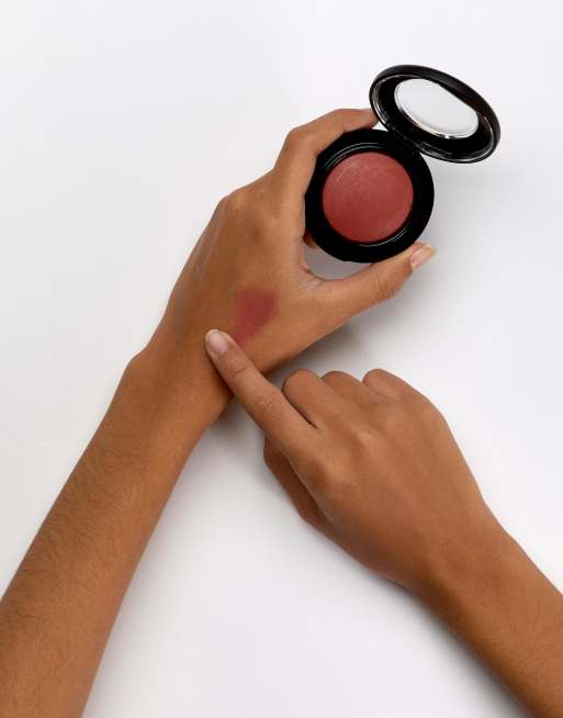 MAC – Mineralize rouge - Flirting With Danger, 4 av 4