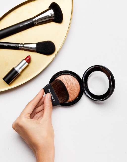 MAC Mineralize Skinfinish — Odcień Global Glow, 2 z 4