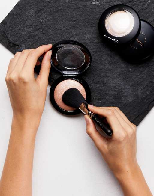 MAC - Mineralize Skinfinish - Soft And Gentle, 4 di 4