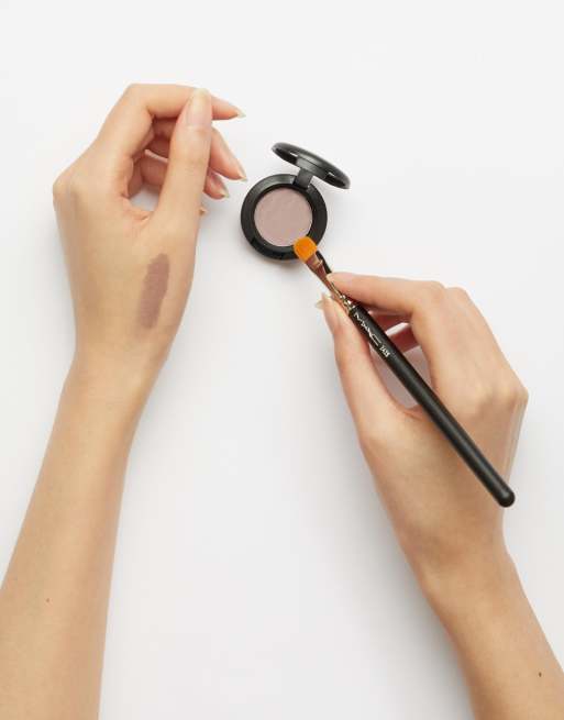 MAC - Ombretto piccolo satinato - Shale, 4 di 4