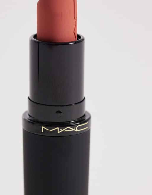 MAC – Powder Kiss Hazy – Matowa pomadka – Mull It Over, 4 z 4