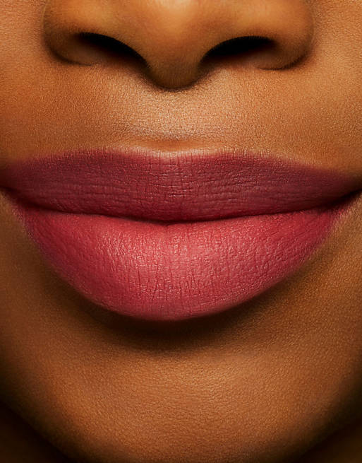 MAC - Powder Kiss lippenstift - Sheer Outrage