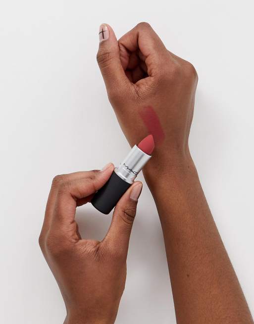 MAC - Powder Kiss - Rossetto - Stay Curious, 4 di 4