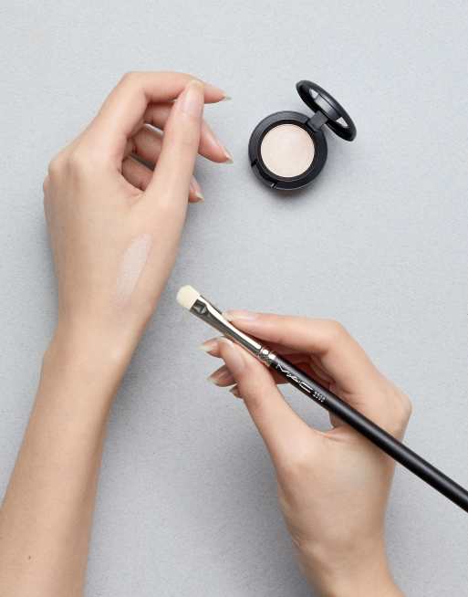 MAC Satin Small Eyeshadow - Shroom, 2 of 4