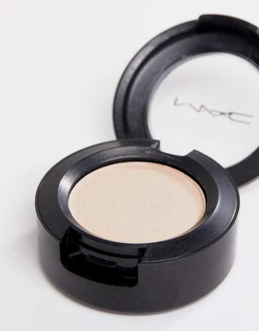 MAC Satin Small Eyeshadow - Shroom, 3 of 4