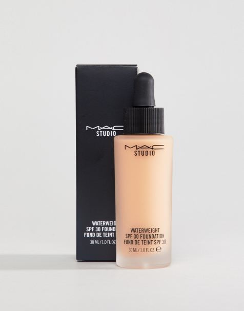 MAC Studio Waterweight SPF 30/PA++ Foundation