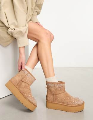  Ease-HR short rhinestone boots in tan