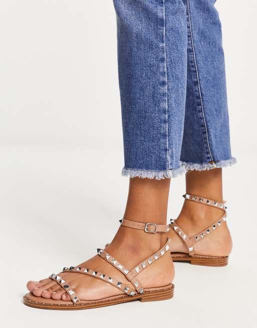 Madden girl 2024 strappy sandals