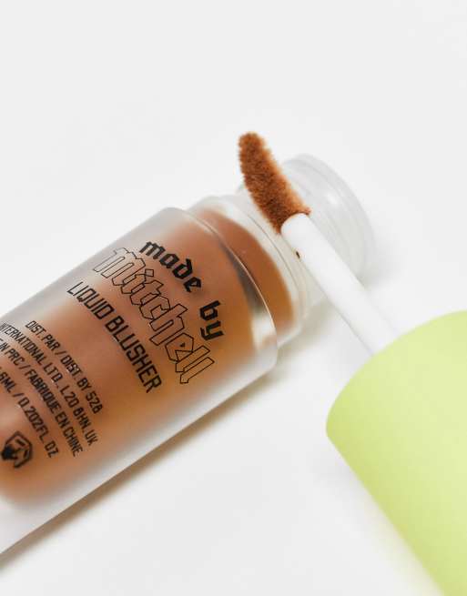 Made by Mitchell - Bronzed Blursh - Bronzer in 'Caramel Chizel', 3 van 4
