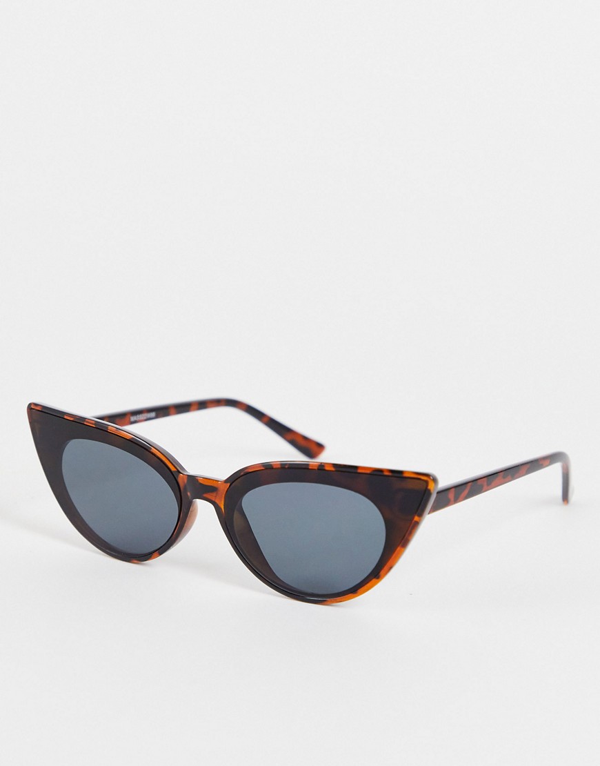 Madein. extreme cat eye sunglasses in tortoiseshell-Brown