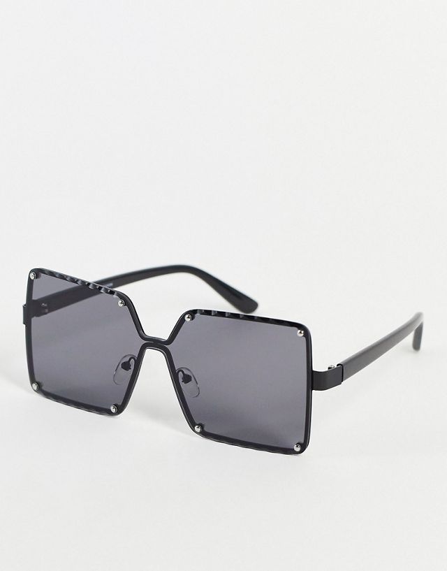 Madein. oversized sqaure sunglasses in black