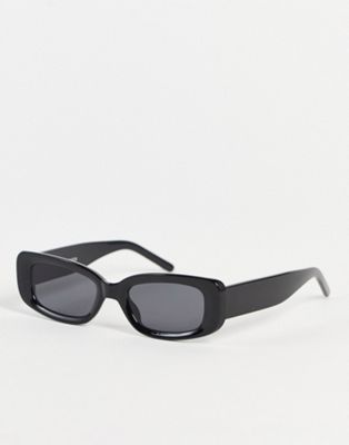 Madein. square sunglasses with wide temple detail in black