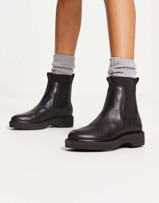 Madewell leather chunky chelsea ankle boot in black