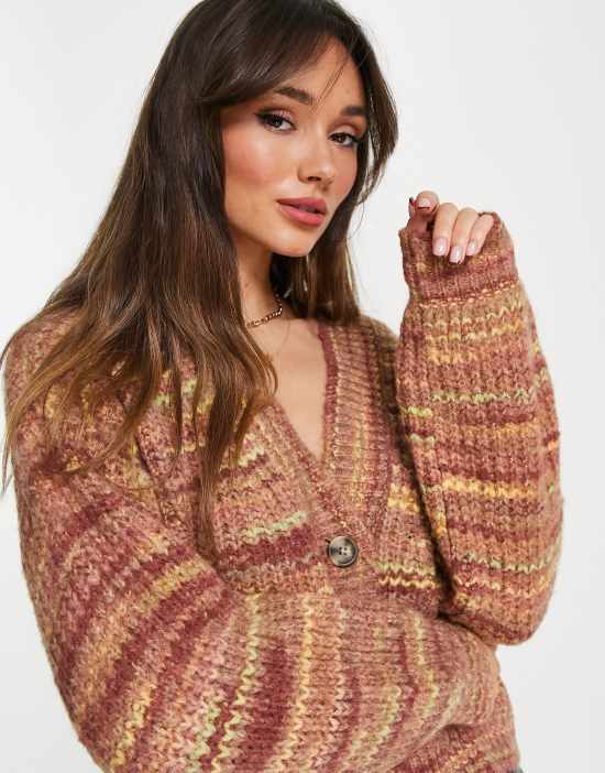 https://images.asos-media.com/products/madewell-v-neck-cropped-spacedye-cardigan-in-tan/201625041-1-spacedye?$n_550w$&wid=550&fit=constrain