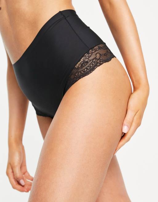 Magic – Bodyfashion – Czarne modelujące stringi z podwyższonym stanem i koronkowym wykończeniem
