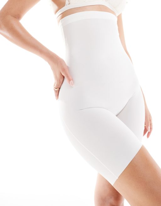 Magic - Bodyfashion - Lange, stevig corrigerende, niet-schurende hoge bermudashort in barista