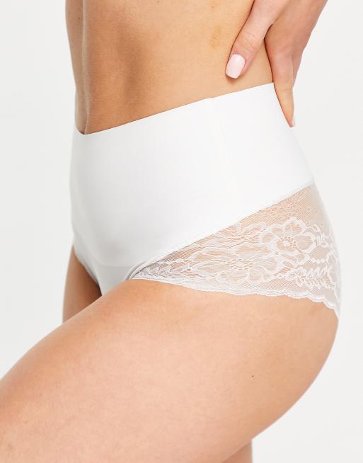 Magic Bodyfashion - Stevig corrigerende onderbroek met kanten detail in wit, 3 van 4