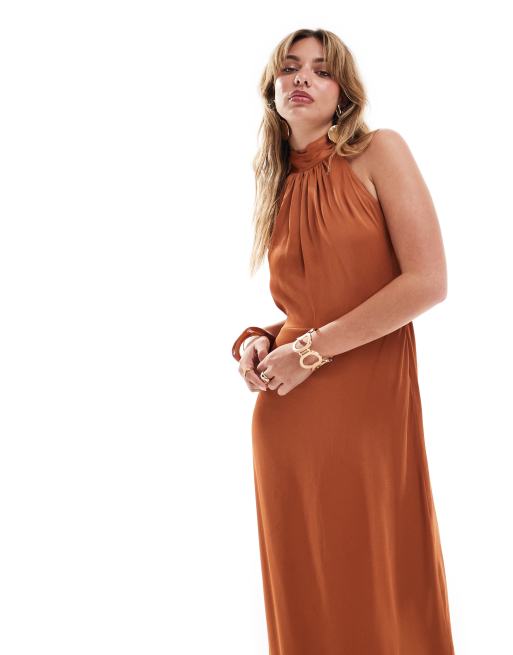 Maids to Measure Bridesmaid – Ciemnopomarańczowa sukienka maxi z zabudowanym dekoltem