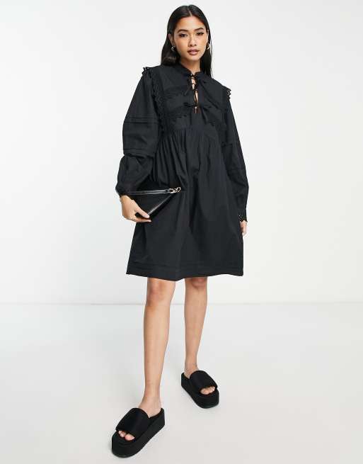 Maison Scotch – Baumwoll-Minikleid in Schwarz mit Lochstickerei - BLACK