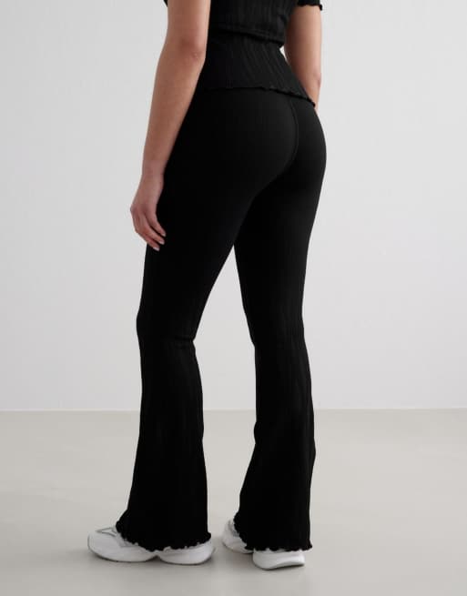 Mallas negras de corte acampanado Tulip de Aim'n, 3 de 4