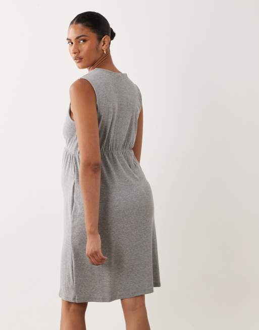 Mamalicious - Camisón premamá cruzado en gris jaspeado claro, 3 de 4