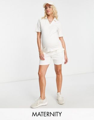 Mamalicious jersey shorts in white