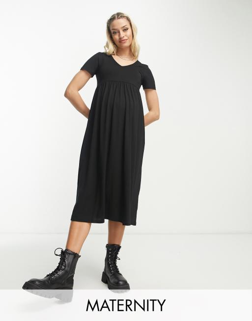 Mamalicious Mamalicious - Vestito midi a maniche corte con scollo a V nero slavato 